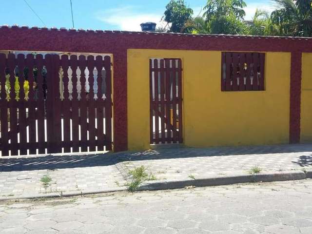 Casa para Venda em Mongaguá, algenor de campos, 4 dormitórios, 4 banheiros, 2 vagas