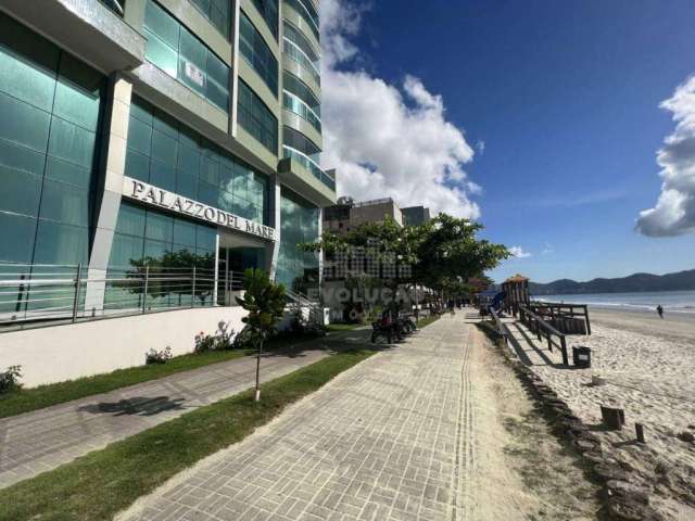 Lindo Apartamento Frente Mar com 04 Suites e 04 Vagas - Meia Praia Itapema SC