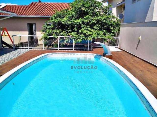 CASA 3 Quartos, 1 Vaga, Piscina - Aririú - Santa Catarina