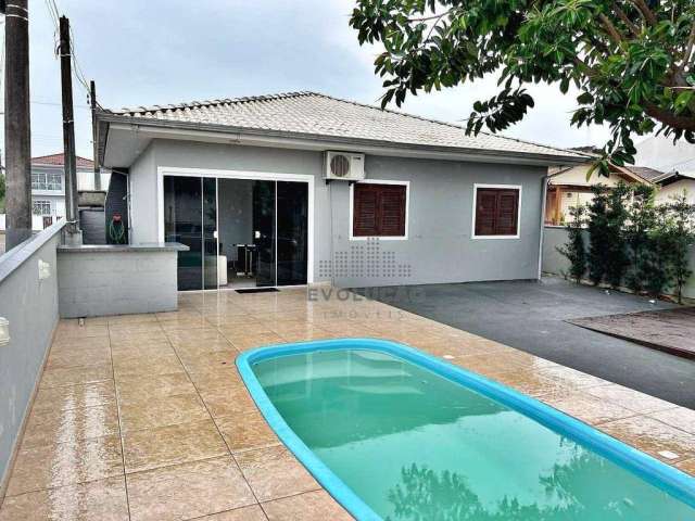 Ótima CASA  pertinho do mar com 3 Quartos, Piscina, 2 Vagas - Pinheira - Santa Catarina