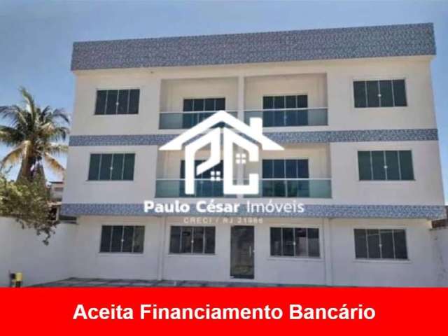 Excelente apartamento térreo, com 02 quartos sendo 01 suíte, sala, cozinha, banheiro, área de serviço, vaga de garagem, ótima localização. Aceita cart