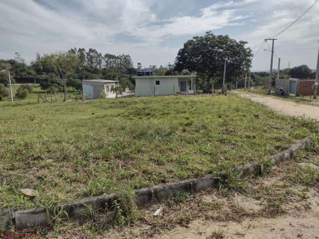 Terreno à venda em Araruama-RJ, no bairro Itatiquara, com 318,00 m² de área. Aproveite essa oportunidade!