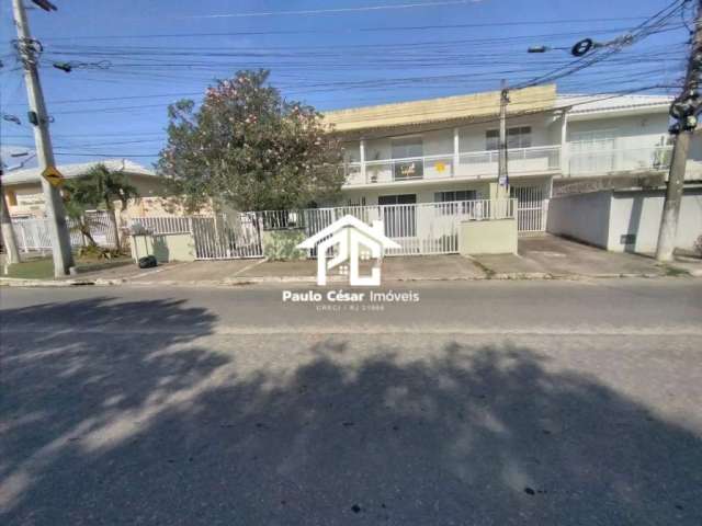 Excelente apartamento na Pontinha, considerado um dos melhores bairros de Araruama.  Composto por: Ampla sala, Ampla Cozinha, 2 quartos sendo 1 suíte,