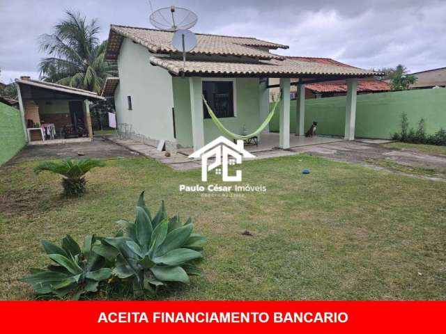 Imperdível oportunidade de casa à venda em Araruama-RJ, Praia do Hospício! 2 quartos, 1 sala, 2 banheiros Próxima a lagoa.