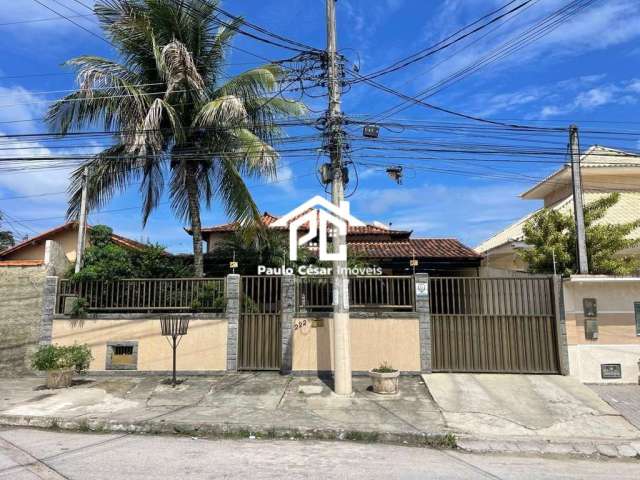 Casa à venda em Araruama-RJ, Vila Capri: 3 quartos, 1 suíte, 1 sala, 2 banheiros, 2 vagas de garagem, 110 m² de área.