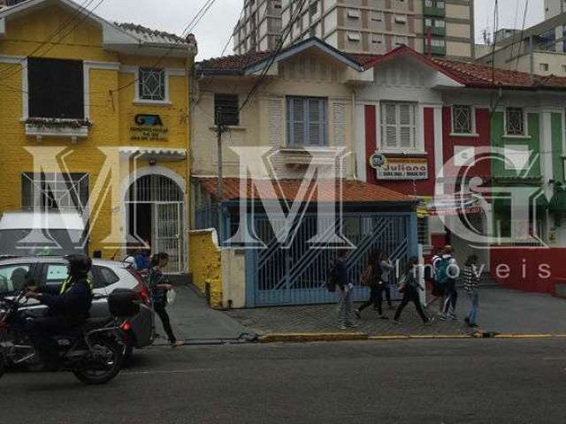 Bem localizado sobrado comercial para locação na Vila Mariana com 170m² próximo ao Metro