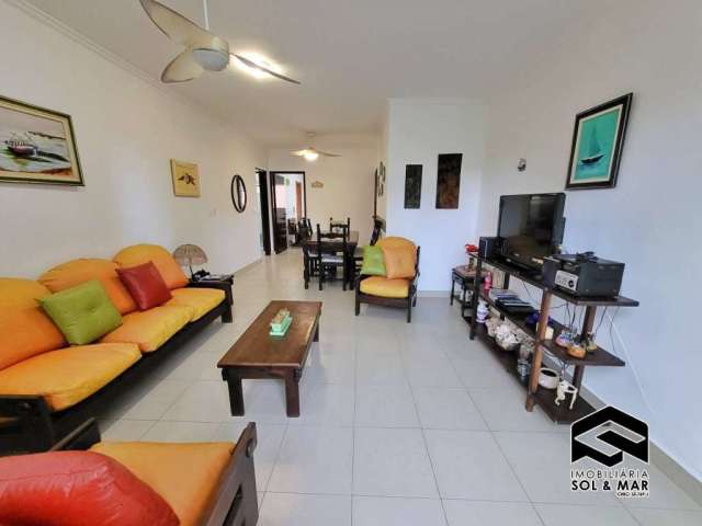 Apartamento reformado, lado praia, com lazer!