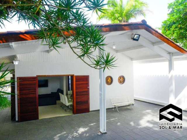 Casa térrea, 04 dormitórios, com piscina, próximo a praia de pernambuco!