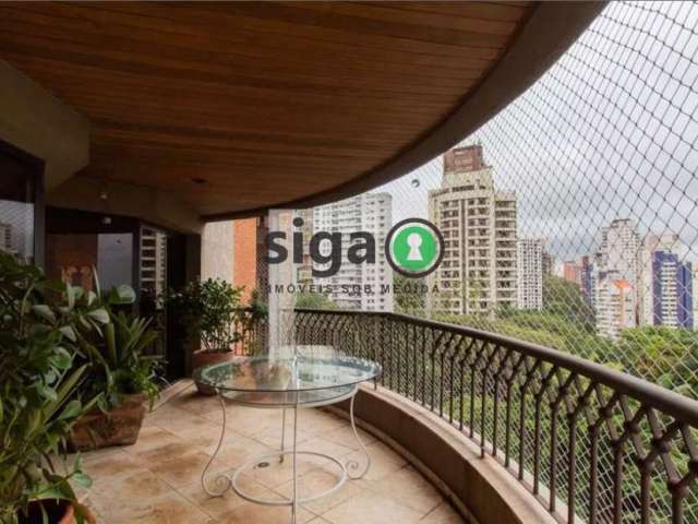 Apartamento a venda no Morumbi, de 270m , 4 quartos e 4 vagas.