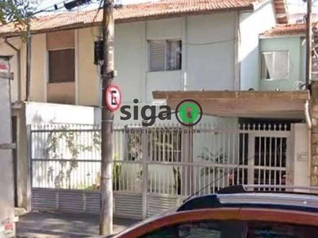 Aconchegante Sobrado Residencial com 3 Quartos (1 Suíte) e 3 Vagas de Garagem no Butantã