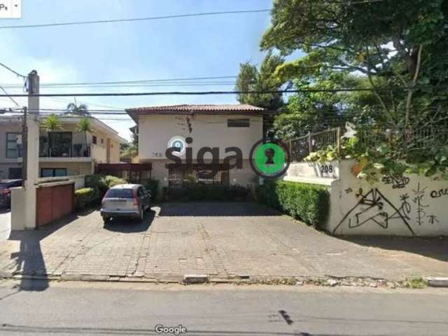 Casa Comercial para Venda ou Locação com 13 salas, 10 vagas, 9 banheiros no Jardim Paulista