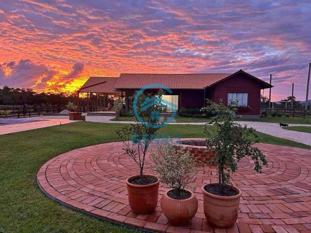 Chácara com Piscina em Condomínio Rural e Terreno de 1.920m² à venda em Canelinha/SC