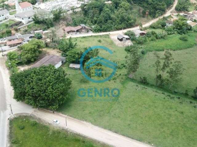 Sítio em Meio a Natureza em Excelente Localização e Terreno de 16.500m² à venda em Tijucas/SC