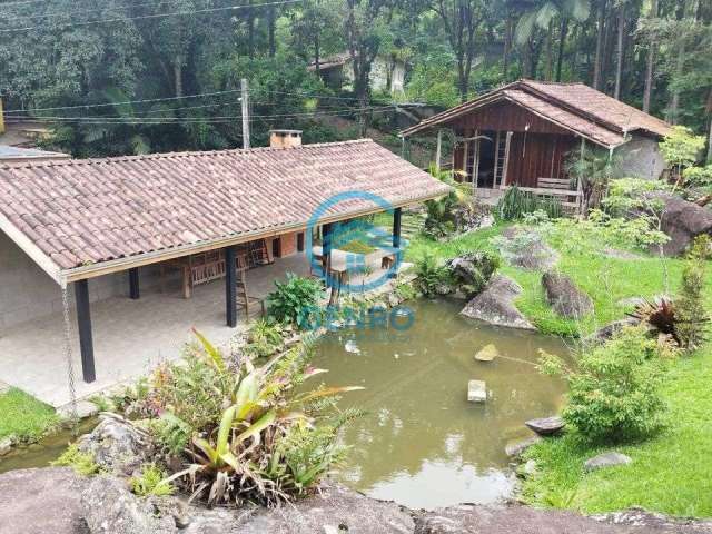 Chácara em Meio a Natureza com Lagoa e Terreno de 700m² à venda em Canelinha/SC