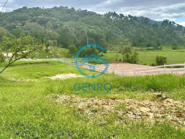 Lote para Chácara em Meio a Natureza com Lagoa e Terreno de 1.300m² à venda em Canelinha/SC