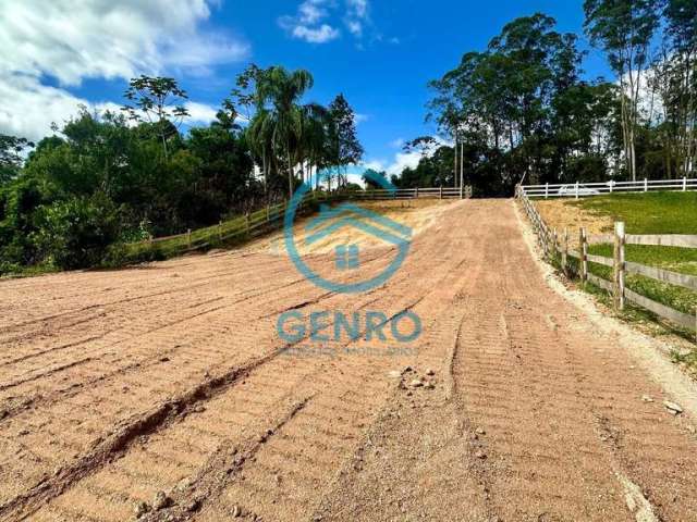 Lote para Chácara em Meio a Natureza com Lagoa e Terreno de 1.300m² à venda em Canelinha/SC