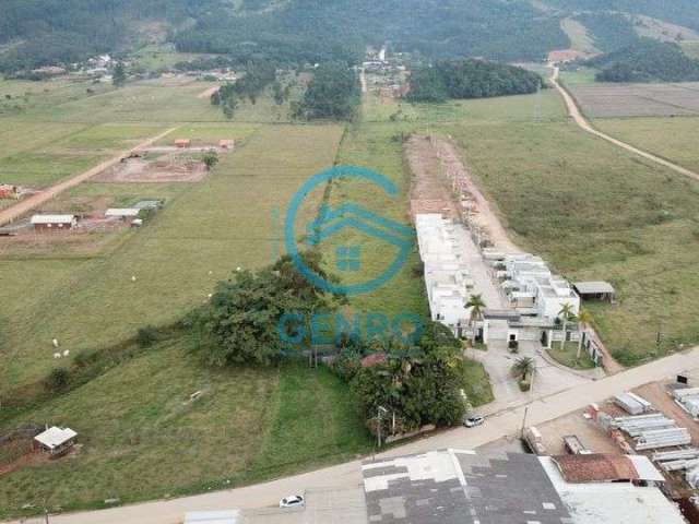 Sítio em Excelente Localização com Terreno de 16.500m² à venda em Canelinha/SC