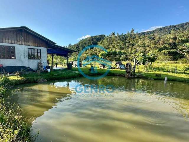 Chácara em Meio a Natureza com Lagoa e Terreno de 1.120m² à venda em Tijucas/SC