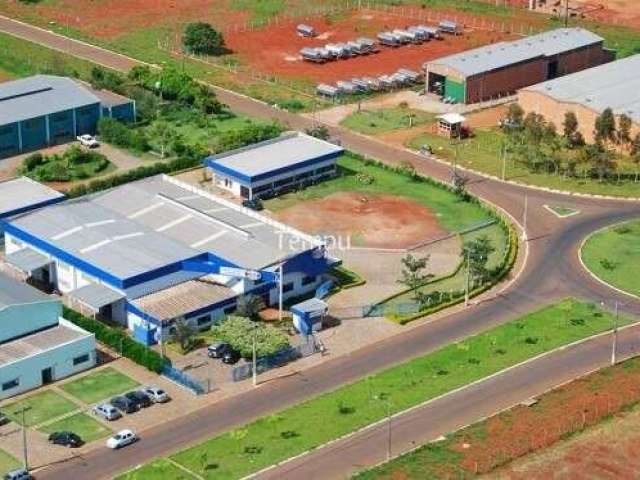 Galpão Industrial, 5.000 M² área total, localizado polo industrial de Goiânira - GO