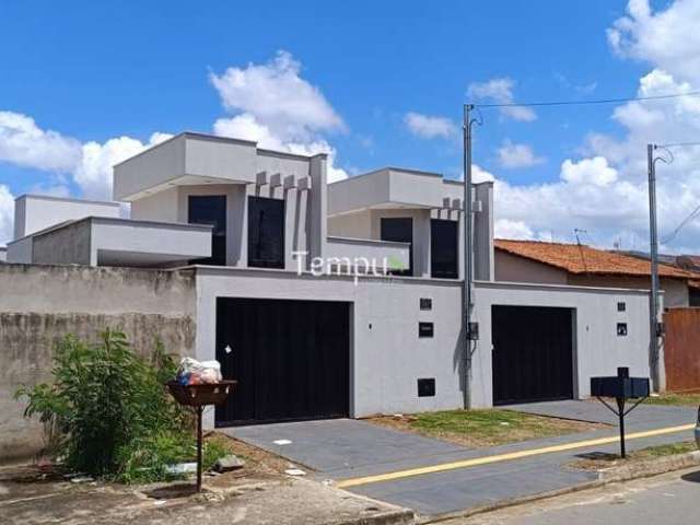 Casa à venda no bairro Parque Hayala - Aparecida de Goiânia/GO