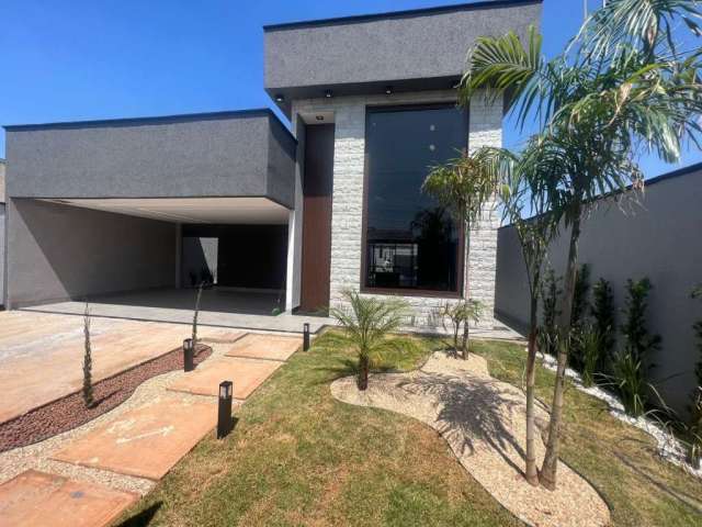 Casa à venda 3 Quartos, 3 Suites, 4 Vagas, 395M², Três Marias, Goiânia - GO