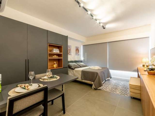 Lindo apartamento alto padrão, mobiliado e decorado. &lt;BR&gt;1 dormitório em andar alto com vista  e 1 vaga de garagem.&lt;BR&gt;Condomínio piscina, rooftop, fitness, espaço gourmet, lavanderia e bi