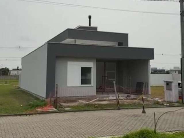 Casa 100% construída em Light Steel Frame  no Condomínio Veredas Parque. Bairro Sans Sousi - Eldorado do Sul &lt;BR&gt;&lt;BR&gt;Belíssima casa sendo em fase final de construção e acabamentos, no cond