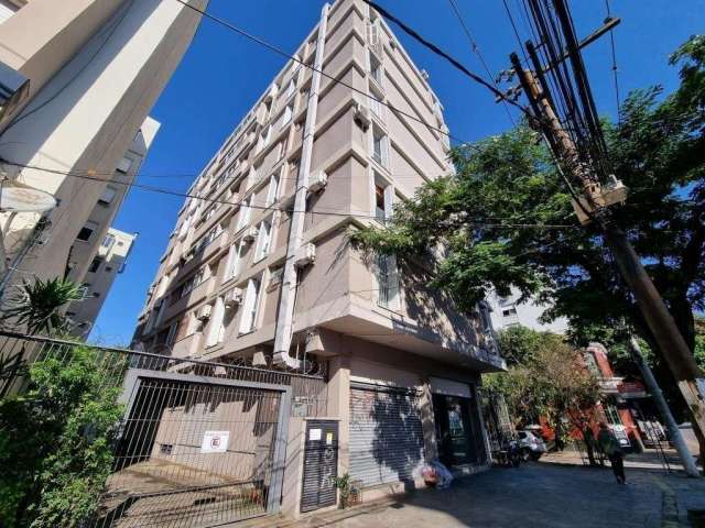 Vende com exclusividade, apartamento de 02 dormitórios, sala, cozinha, banheiro e área de serviço. Localizado no bairro Floresta. Próximo a Supermercado Rissul, Farmácias, Restaurantes, bancos e comér