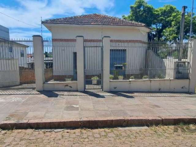 Terreno de 330m² (11x30). no bairro Vila Ipiranga, localizado na rua nove de marco e  próximo a supermercados, escolas e aos principais comércios da região. Paradas de ônibus e lotação a poucos metros