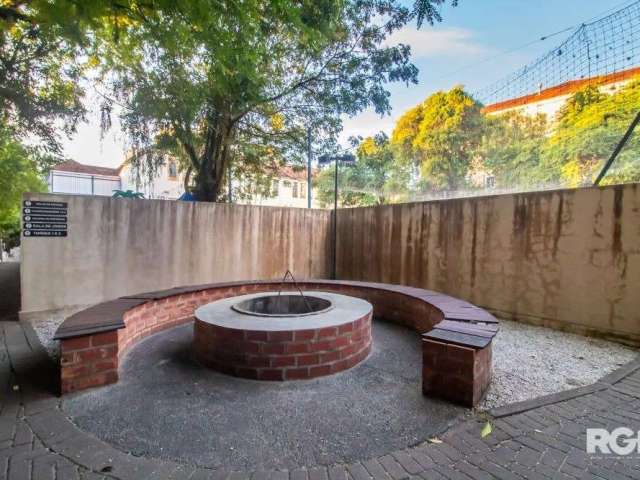 ? APARTAMENTO 3 DORMITÓRIOS ??&lt;BR&gt;&lt;BR&gt;Você busca um apartamento confortável e bem localizado em Porto Alegre? Então, não perca essa oportunidade!&lt;BR&gt;&lt;BR&gt;? Localizado em Teresóp