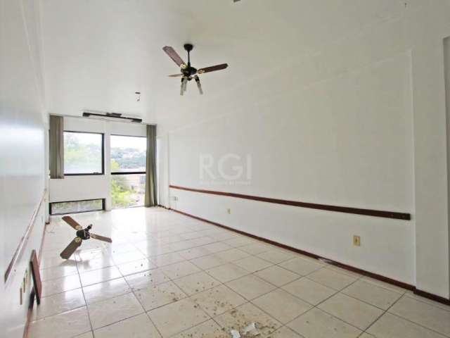 Excelente Sala comercial, com banheiro, medindo aproximadamente 35m2. Condomínio bem localizado, e frente ao Nacional Supermercado Barbada - R$ 135.000,00.&lt;BR&gt; Agende sua visita!&lt;BR&gt;&lt;BR