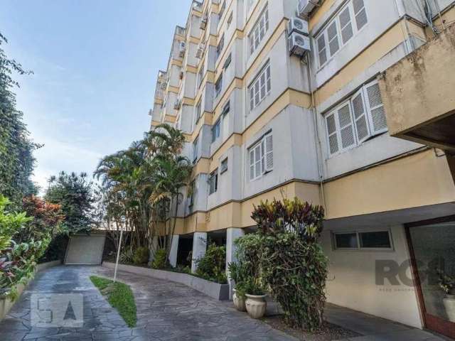 Apartamento em excelente localização no Bairro Rio Branco, junto a importante via do Bairro.  &lt;BR&gt;45,63m² privativos.    &lt;BR&gt;01 dormitório, amplo living, cozinha montada, banheiro, área de