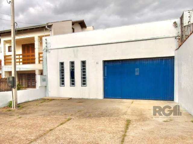 LOJA COMERCIAL GALPÃO  bem localizada, com área privativa de 157m2, banheiro, sala e estacionamento na frente.&lt;BR&gt;Terreno: 8,70X27,50