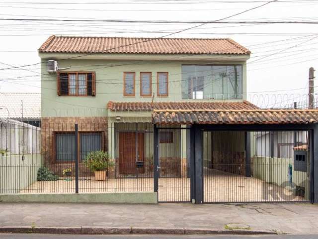 Imóvel Exclusivo na Zona Sul de Porto Alegre&lt;BR&gt;&lt;BR&gt;Descubra esta oportunidade única de adquirir um imóvel diferenciado no bairro Tristeza, uma das regiões mais valorizadas de Porto Alegre