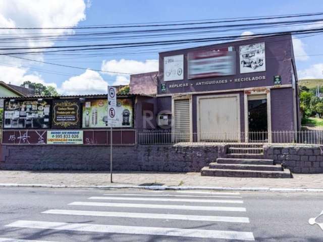 Prédio comercial 600m², em ponto tradicional do bairro,  contemplando uma excelente esquina do com fácil acesso, em avenida movimentada .  Vale a pena conferir. Pode ser locado a área toda 400m² ou um