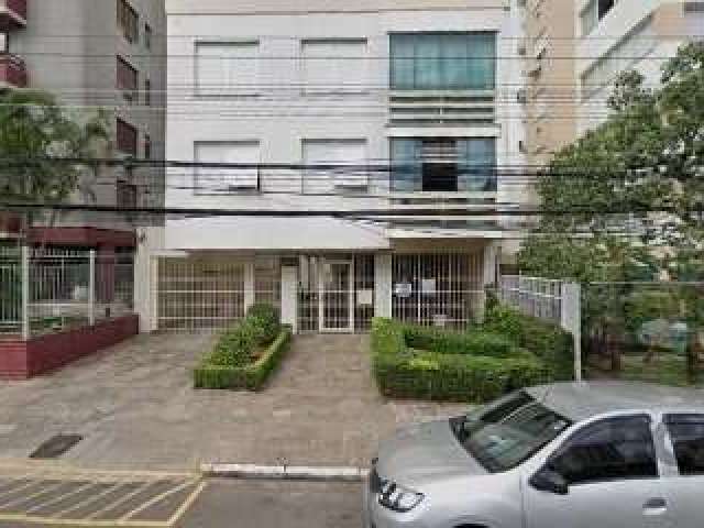 Apartamento no bairro Santana de 1 dormitório, com 1 vaga escriturada e coberta, amplo living para dois ambientes, cozinha reformada, área de serviço separada, juncker digital, banheiro com box de vid