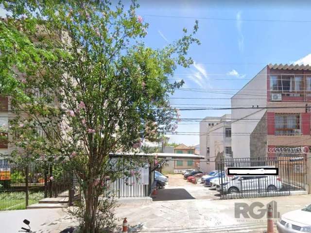 Terreno de 6,10m x 40m, em frente ao Hospital Moinhos de Vento, excelente para construção de prédio com consultórios.&lt;BR&gt;Somente vende com o número de 368&lt;BR&gt;Totalizando um terreno de 13,2