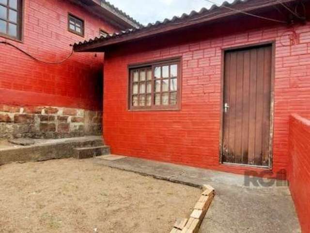 Casa 1 Dormitório na Zona Sul!!!&lt;BR&gt;&lt;BR&gt;Imóvel 28m² com sala e cozinha conjugada, 01 dormitório e banheiro.&lt;BR&gt;Recém reformada, ambiente aconchegante. bem ventilada e arejada.&lt;BR&