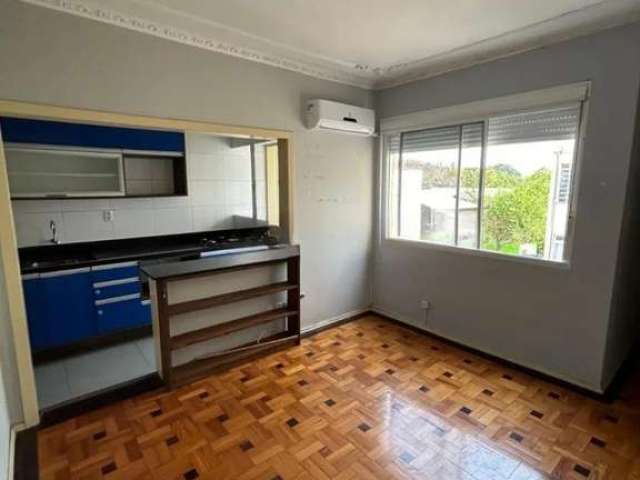 Apartamento com 1 quarto e 45m² à venda em Cidade Baixa, Rua General Lima E Silva,  Porto Alegre&lt;BR&gt;&lt;BR&gt;Amplo apartamento de 01 dormitório, sol da manhã e tarde, piso parquet na área íntim