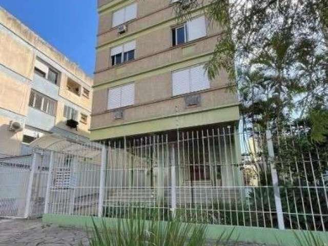 Ótimo apartamento no bairro Santana, próximo da Av. Ipiranga, fundos, reformado, com 65m² privativos, de 3 dormitórios e vaga. Possui sala ampla, 3 dormitórios, banheiro social com box de vidro e vent