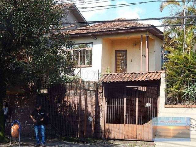 Casa grande na Av Nonoai, composta de sala de estar, 3 dormitorios, 2 banheiros, area de serviço, cozinha, peças amplas e terreno grande com bastante espaço para carros. Nos fundos galpão grande no pá