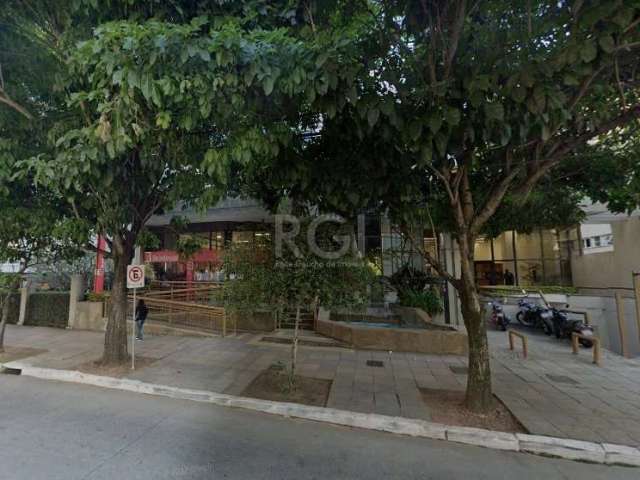 Sala Comercial situada na Av Carlos Gomes entre  a Anita Garibaldi e a Campos Sales. &lt;BR&gt;Possui um terraço e uma vaga escriturada. Prédio de 6 andares com dois elevadores panorâmicos e portaria 