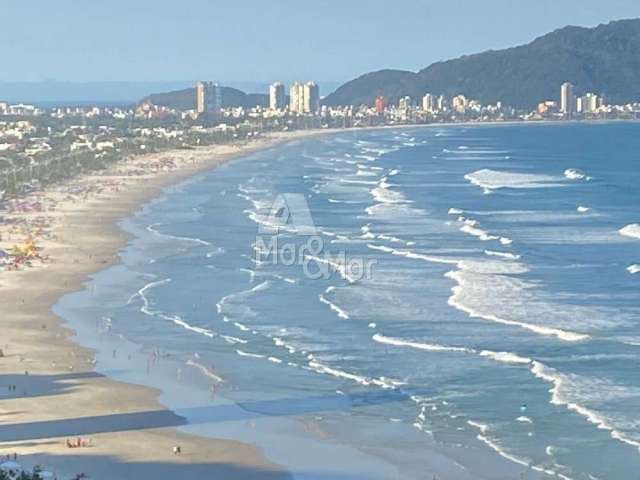 Apartamento Frente ao Mar na Praia da Pitangueiras, Guarujá