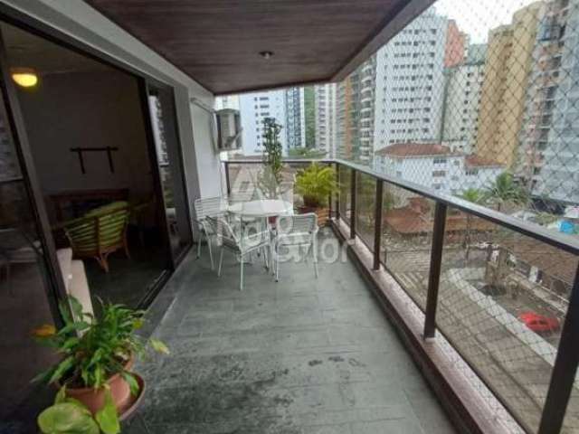 Apartamento à 300 Metros da Praia da Pitangueiras, Guarujá