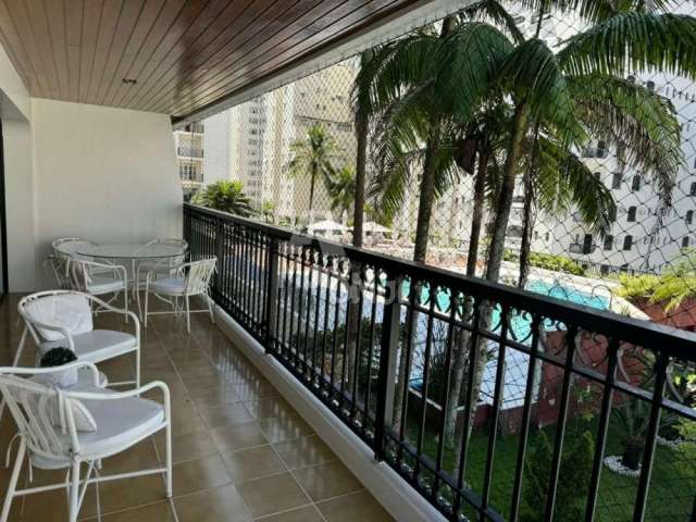 Apartamento na Praia das Pitangueiras, Guarujá - SP