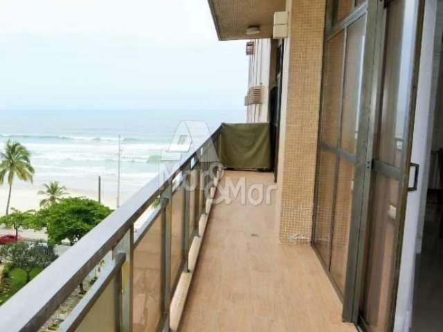 Apartamento Frente ao Mar na Praia da Pitangueiras, Guarujá