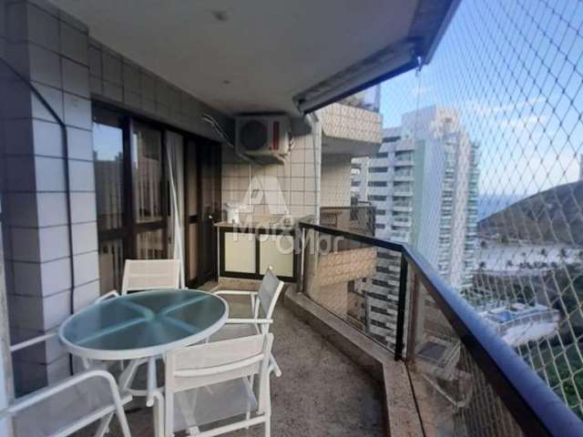 Apartamento na Praia da Enseada, Guarujá - SP