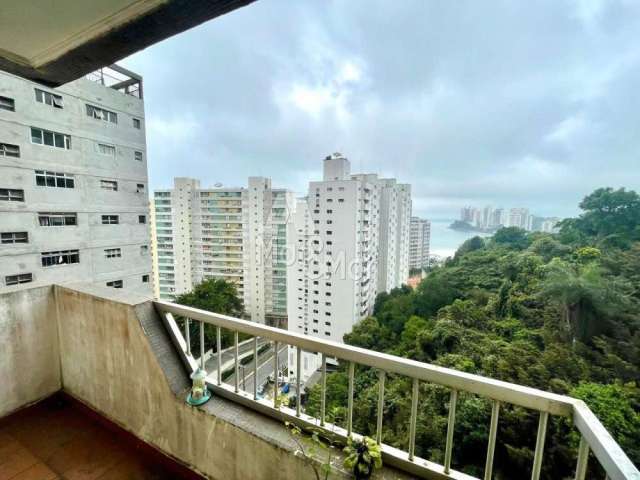 Apartamento na Praia das Pitangueiras, Guarujá - SP