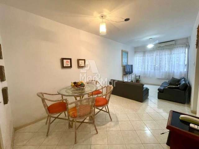 Apartamento na Praia das Pitangueiras, Guarujá - SP