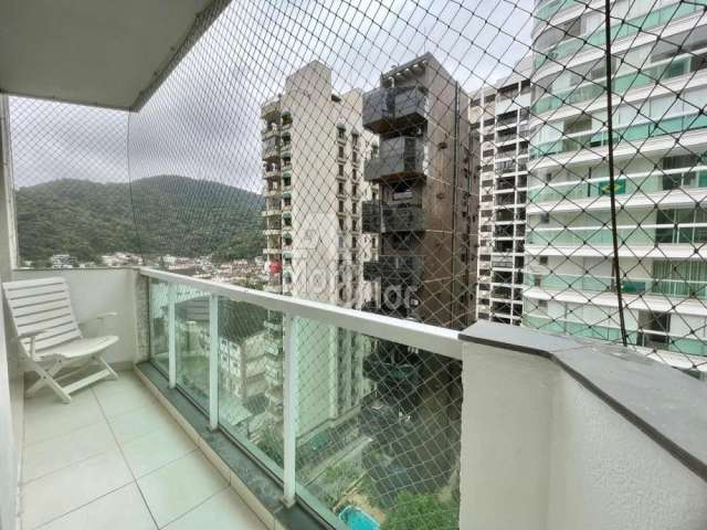 Apartamento na Praia das Pitangueiras, Guarujá - SP